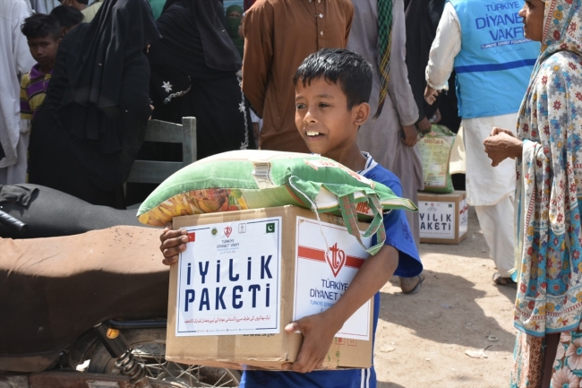 Diyanet Vakfı ramazanda 1,9 milyon ihtiyaç sahibine ulaştı